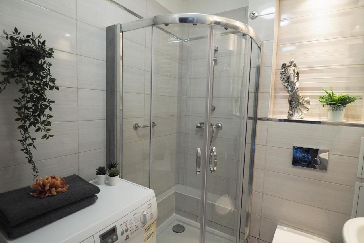 שצ'צ'ין Kghn Apartments Wyszynskiego II מראה חיצוני תמונה